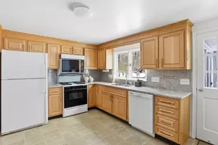 516 Cross St, Carlisle, MA 01741 - Photo 8