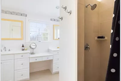 55 Woodlawn Dr, Newton, MA 02467 - Photo 10