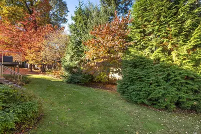 55 Woodlawn Dr, Newton, MA 02467 - Photo 16