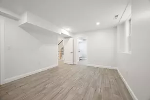 669 Boylston St, Newton, MA 02459 - Photo 32