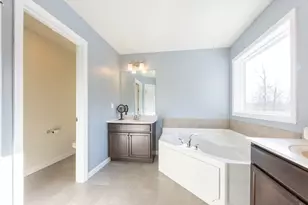 1194 Sharps Lot Rd, Swansea, MA 02777 - Photo 30