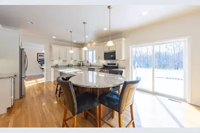 1194 Sharps Lot Road, Swansea, MA 02777 - Photo 10