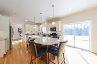 1194 Sharps Lot Rd, Swansea, MA 02777 - Photo 10