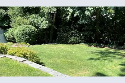 71 Westgate Road, Wellesley, MA 02481 - Photo 28