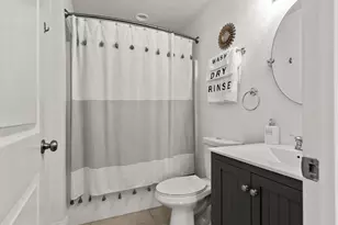40 Catherine St, Boston, MA 02131 - Photo 16