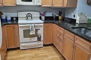 1217 Emerald Ct, Tewksbury, MA 01876 - Photo 4