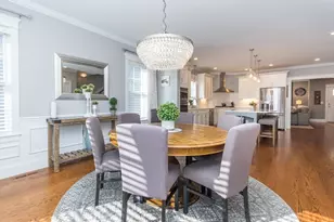 22 Grove St, Waltham, MA 02453 - Photo 8