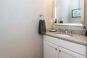 22 Grove St, Waltham, MA 02453 - Photo 24