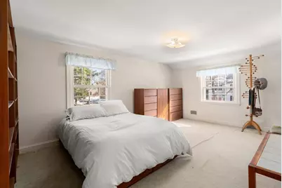 60 Lindbergh Ave, Newton, MA 02465 - Photo 16