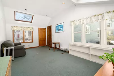 60 Lindbergh Ave, Newton, MA 02465 - Photo 14