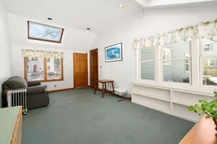 60 Lindbergh Ave, Newton, MA 02465 - Photo 14