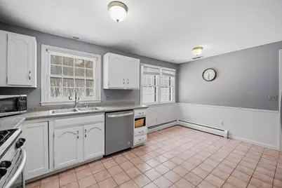 18 Country Ln, Belchertown, MA 01007 - Photo 6