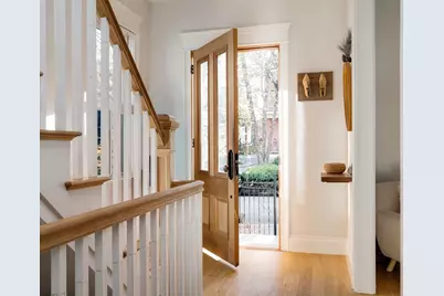 17 Ellsworth Avenue #Front, Cambridge, MA 02139 - Photo 2