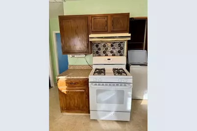 79 Lawrence St, Salem, MA 01970 - Photo 6
