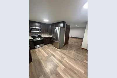 185 Middle St #185, Springfield, MA 01104 - Photo 2