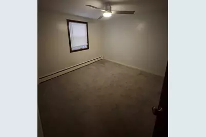 185 Middle St #185, Springfield, MA 01104 - Photo 6