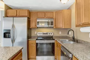 66 Ledgecrest Dr, Worcester, MA 01603 - Photo 10