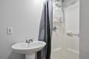 66 Ledgecrest Dr, Worcester, MA 01603 - Photo 30