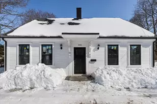 949 Union St, Rockland, MA 02370 - Photo 2