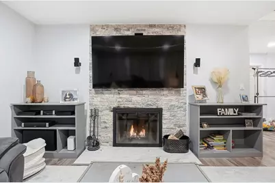 77 Carter St, Leominster, MA 01453 - Photo 8