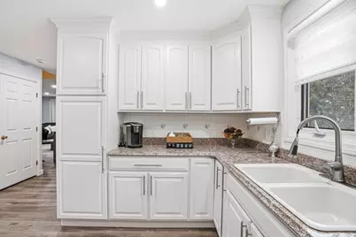 77 Carter St, Leominster, MA 01453 - Photo 16