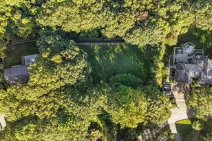 33 Boulder Rd, Wellesley, MA 02481 - Photo 1