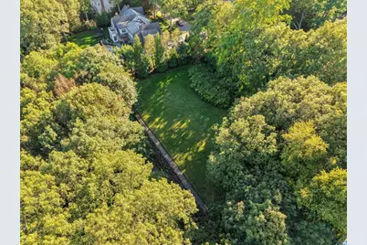 33 Boulder Rd, Wellesley, MA 02481 - Photo 4