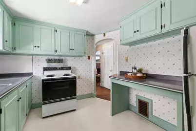 61 Ellsworth Ave, Beverly, MA 01915 - Photo 6