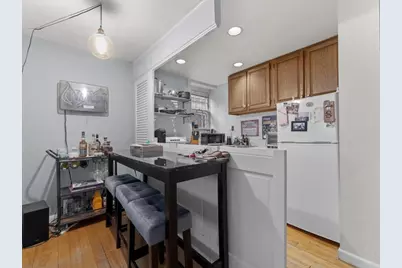 11 Myrtle St #2, Boston, MA 02114 - Photo 2