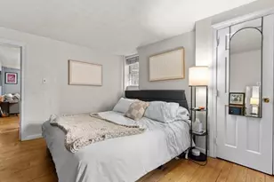 11 Myrtle St, Boston, MA 02114 - Photo 18