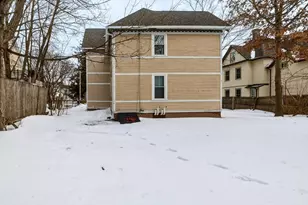 105 Nonotuck St, Holyoke, MA 01040 - Photo 26