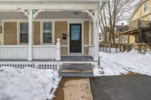 105 Nonotuck St, Holyoke, MA 01040 - Photo 2