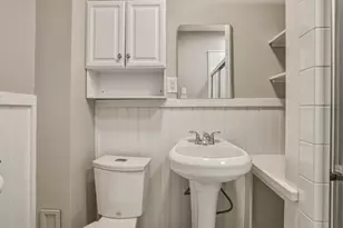 105 Nonotuck St, Holyoke, MA 01040 - Photo 22