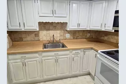 20-22 Bacon Street, Oxford, MA 01540 - Photo 10