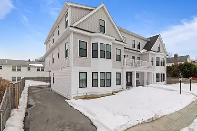 4 Anawan Ave #7, Boston, MA 02132 - Photo 2