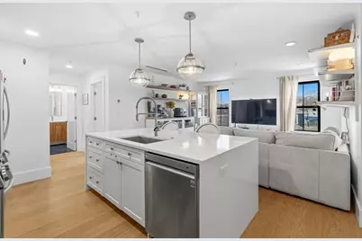 4 Anawan Ave #7, Boston, MA 02132 - Photo 4