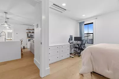 4 Anawan Ave #7, Boston, MA 02132 - Photo 16