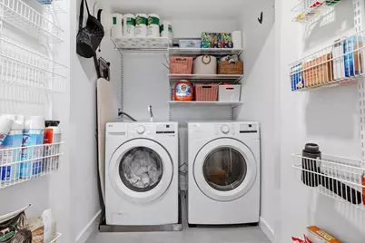 4 Anawan Ave #7, Boston, MA 02132 - Photo 18