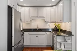 39 Oak St, Somerville, MA 02143 - Photo 20