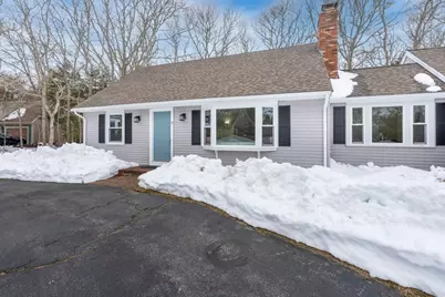 7 Dexter Mill Dr, Falmouth, MA 02536 - Photo 2