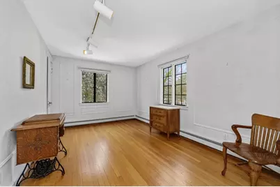 764 Hammond St, Brookline, MA 02467 - Photo 18