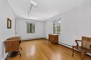 764 Hammond St, Brookline, MA 02467 - Photo 18