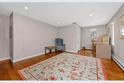 764 Hammond St, Brookline, MA 02467 - Photo 20