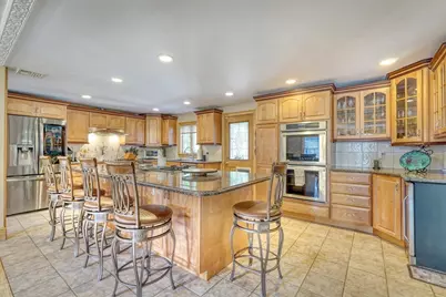 17 Marshall St, North Reading, MA 01864 - Photo 4