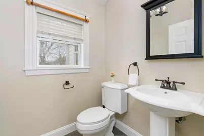 10 Winchester St, Haverhill, MA 01835 - Photo 22