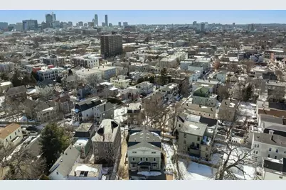 39 Oak St #39B, Somerville, MA 02143 - Photo 18