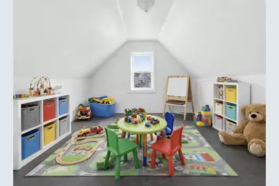 19 Linden St, Boston, MA 02127 - Photo 32