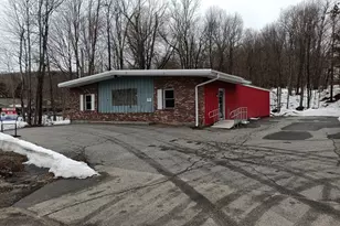 494 Main St, Sturbridge, MA 01566 - Photo 1