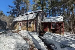 127 Crescent Pl, Hanson, MA 02341 - Photo 1