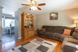 78 Greenbrier Dr, New Bedford, MA 02745 - Photo 6